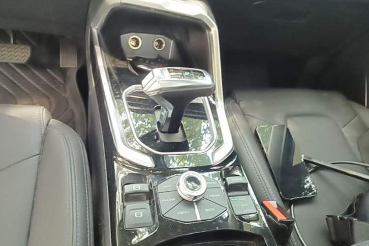 Used Haval H6 2017 Blue Label 2.0T Automatic Two-Wheel Drive Smart Edition Gear Lever