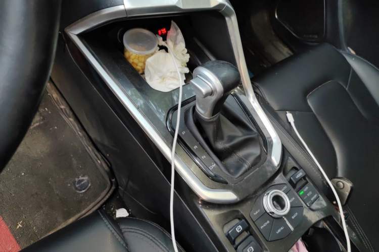 Used Haval H6 2017 Red-Label 1.5T Automatic Two-Wheel Drive Smart Edition Gear Lever
