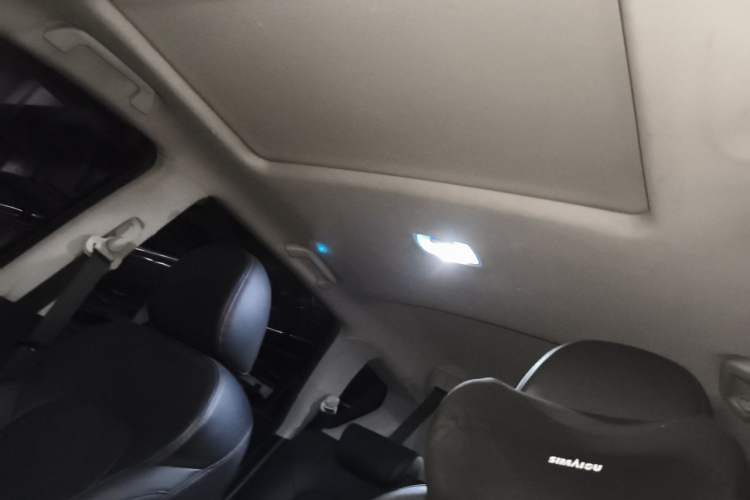 Used Haval H6 2017 Red-Label Sport Edition 1.5T Manual Two-Wheel Drive Elite Model Headliner