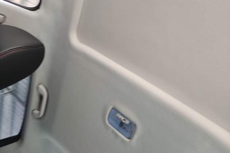 Used Haval H6 2017 Blue Label Sport Edition 1.5T Manual Two-Wheel Drive Elite Model Headliner