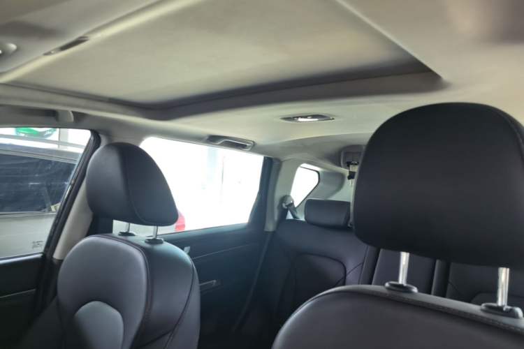 Used Haval H6 2017 Blue Label Sport Edition 1.5T Manual Two-Wheel Drive Elite Model Headliner