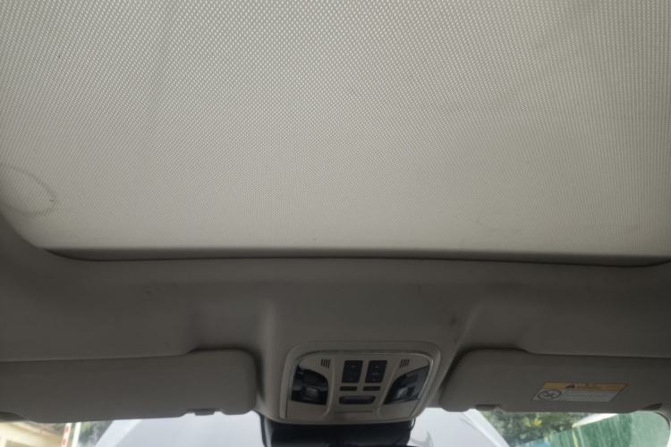 Used Haval H6 2017 Red Label 2.0T Automatic Two-Wheel Drive ZhiShang Model Headliner
