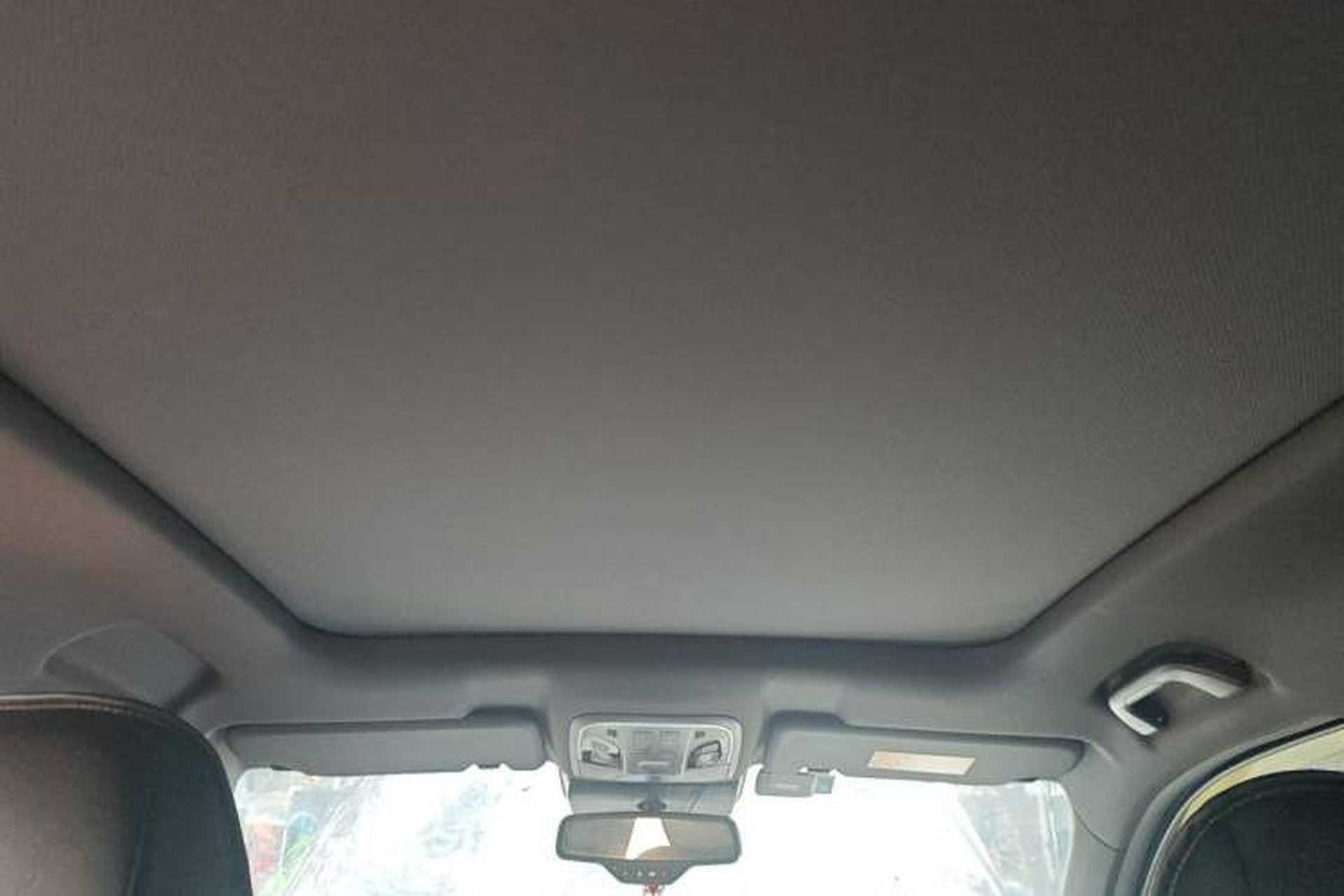 Used Haval H6 2017 Red Label 2.0T Automatic Two-Wheel Drive ZhiShang Model Headliner