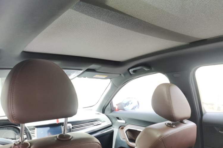 Used Haval H6 2017 Blue Label 2.0T Automatic Two-Wheel Drive Smart Edition Headliner