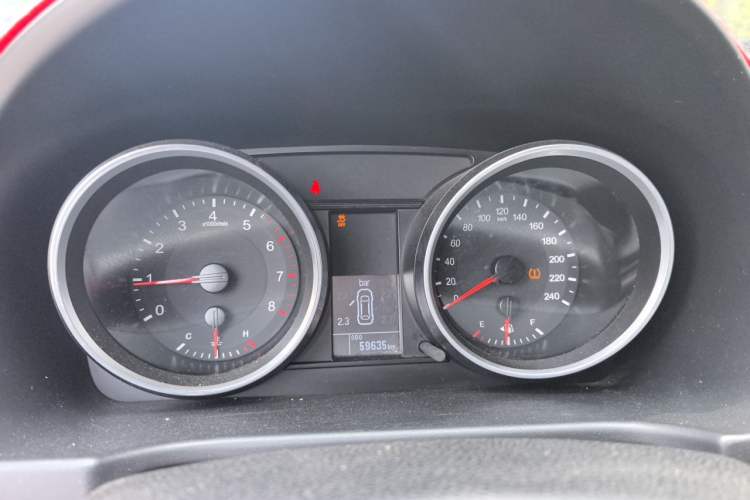 Used Haval H6 2017 Red-Label Sport Edition 1.5T Manual Two-Wheel Drive Elite Model Instrument Cluster