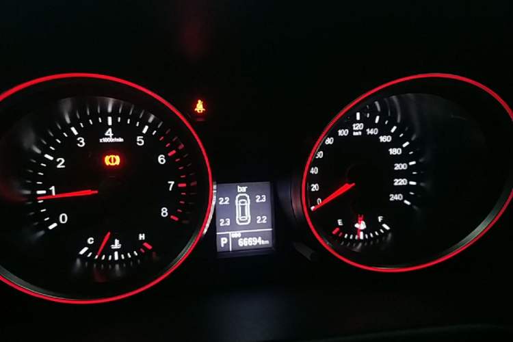 Used Haval H6 2017 Red-Label Sport Edition 1.5T Automatic Two-Wheel Drive Luxury Model Instrument Cluster