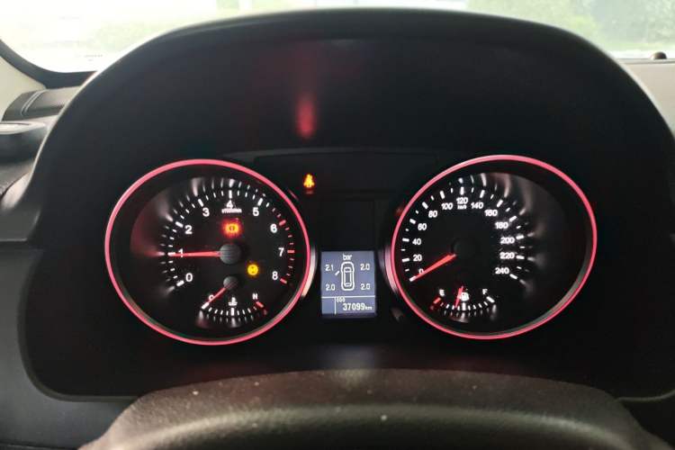 Used Haval H6 2017 Red-Label Sport Edition 1.5T Manual Two-Wheel Drive Elite Model Instrument Cluster