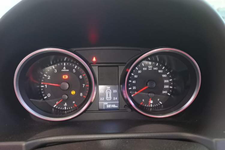 Used Haval H6 2017 Red-Label Sport Edition 1.5T Manual Two-Wheel Drive Elite Model Instrument Cluster