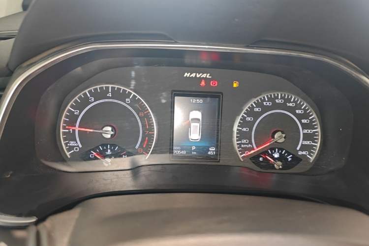 Used Haval H6 2017 Red Label 2.0T Automatic Two-Wheel Drive ZhiShang Model Instrument Cluster