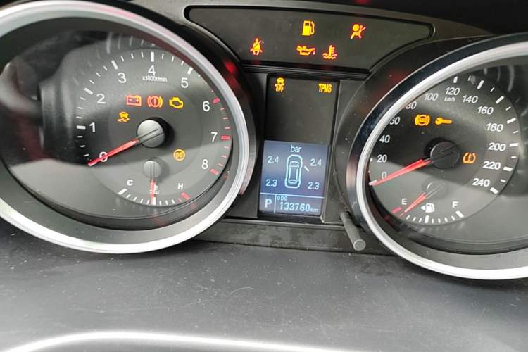 Used Haval H6 2017 Restyled Red-Label Sport Version 1.5T Automatic Two-Wheel Drive Luxury Trim Instrument Cluster