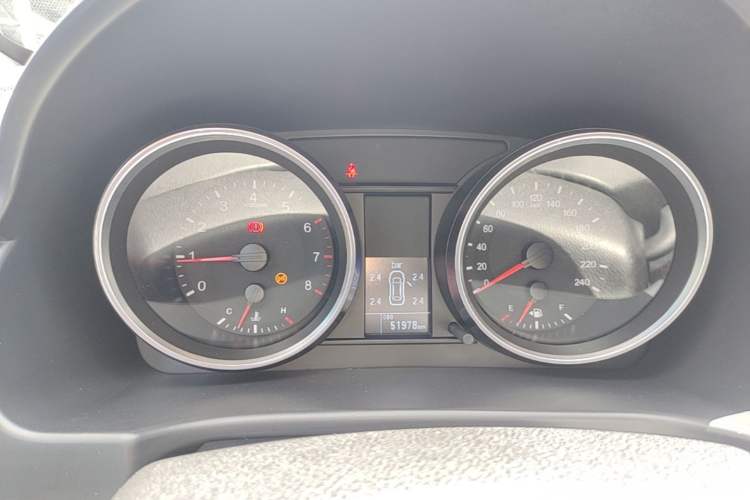 Used Haval H6 2017 Blue Label Sport Edition 1.5T Manual Two-Wheel Drive Elite Model Instrument Cluster