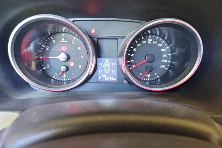 Used Haval H6 2017 Restyled Red-Label Sport Version 1.5T Automatic Two-Wheel Drive Luxury Trim Instrument Cluster