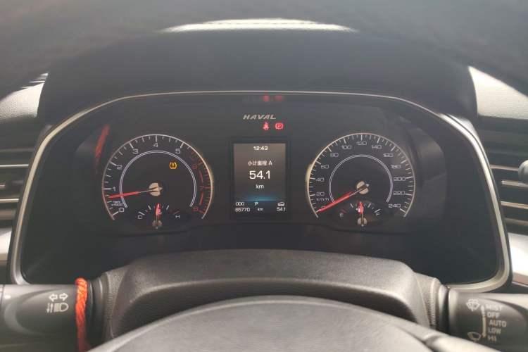 Used Haval H6 2017 Red Label 2.0T Automatic Two-Wheel Drive ZhiShang Model Instrument Cluster