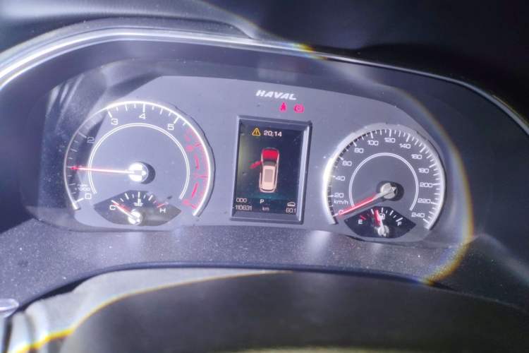 Used Haval H6 2017 Red Label 2.0T Automatic Two-Wheel Drive ZhiShang Model Instrument Cluster