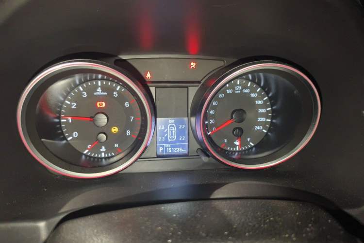 Used Haval H6 2017 Restyled Red-Label Sport Version 1.5T Automatic Two-Wheel Drive Luxury Trim Instrument Cluster