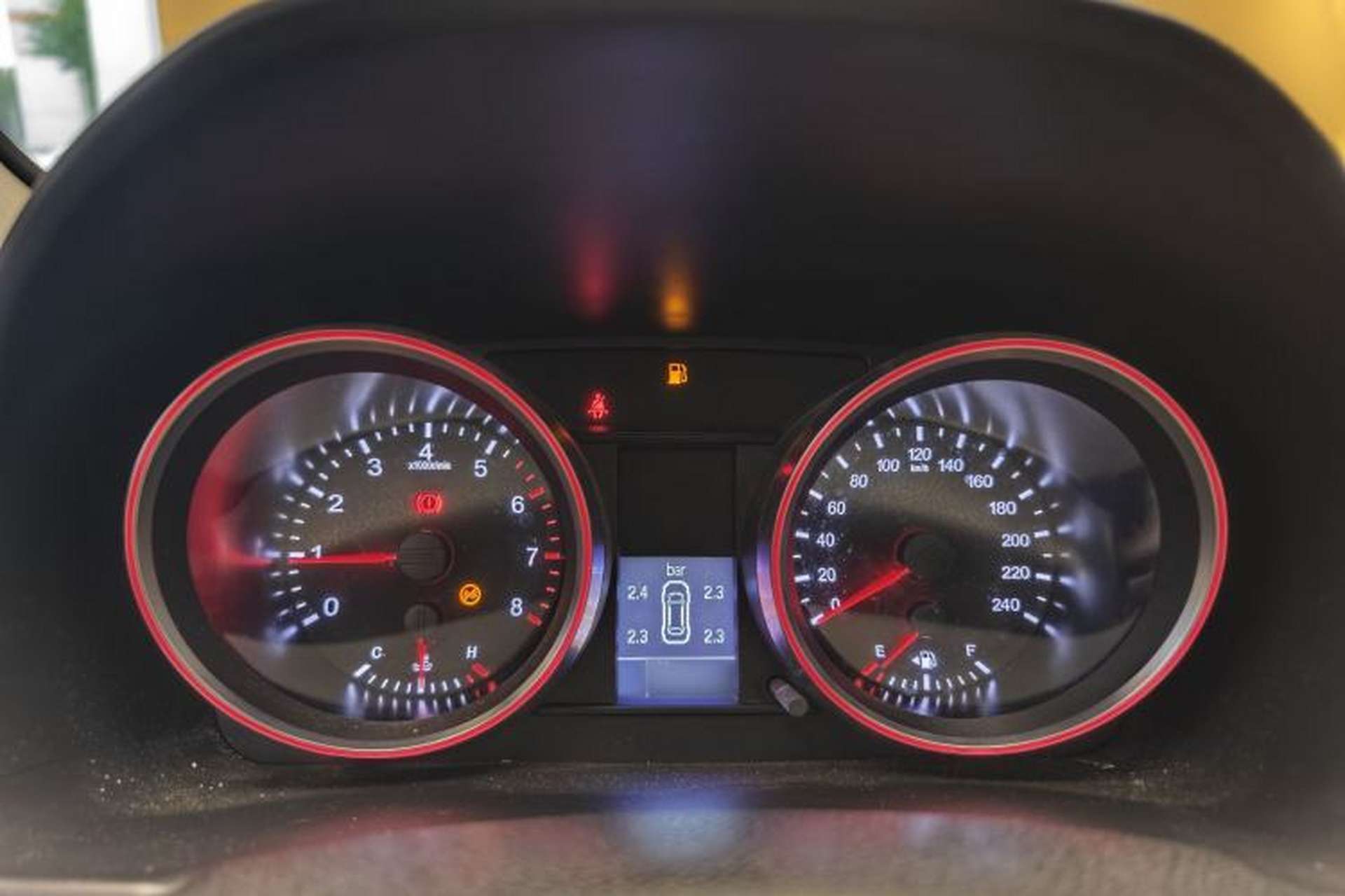 Used Haval H6 2017 Red-Label Sport Edition 1.5T Manual Two-Wheel Drive Elite Model Instrument Cluster