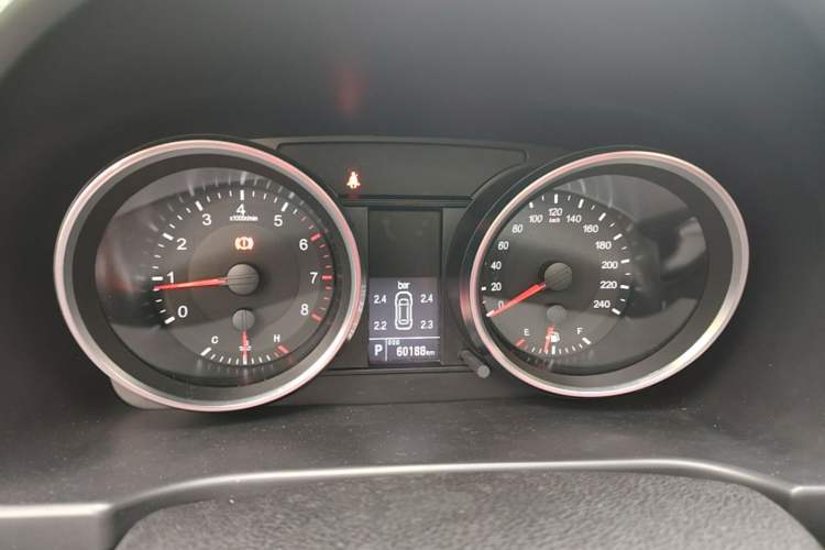 Used Haval H6 2017 Red-Label Sport Edition 1.5T Automatic Two-Wheel Drive Luxury Model Instrument Cluster