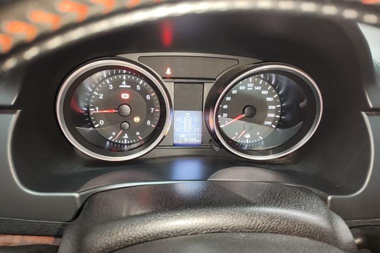 Used Haval H6 2017 Red-Label Sport Edition 1.5T Manual Two-Wheel Drive Elite Model Instrument Cluster