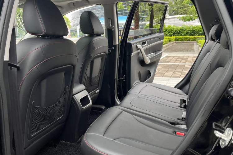 Used Haval H6 2017 Blue Label Sport Edition 1.5T Manual Two-Wheel Drive Elite Model Interior 3