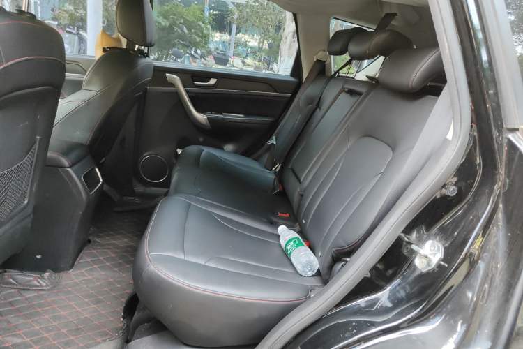Used Haval H6 2017 Blue Label Sport Edition 1.5T Manual Two-Wheel Drive Elite Model Interior 4