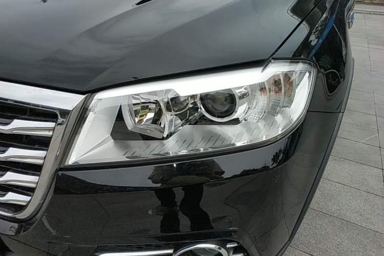 Used Haval H6 2017 Red-Label Sport Edition 1.5T Automatic Two-Wheel Drive Luxury Model Left Front Headlight