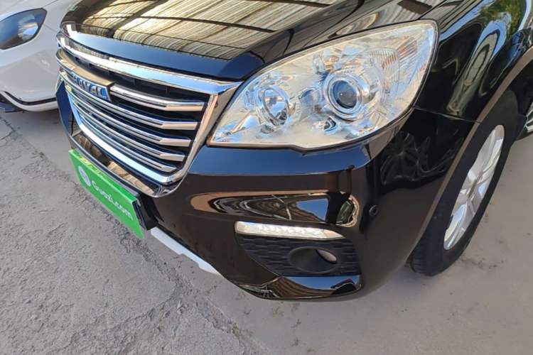 Used Haval H6 2017 Classic Edition 1.5T Automatic Two-Wheel Drive Elite Model Left Front Headlight