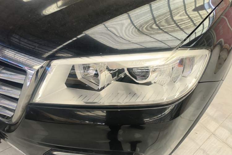 Used Haval H6 2017 Red-Label Sport Edition 1.5T Manual Two-Wheel Drive Elite Model Left Front Headlight