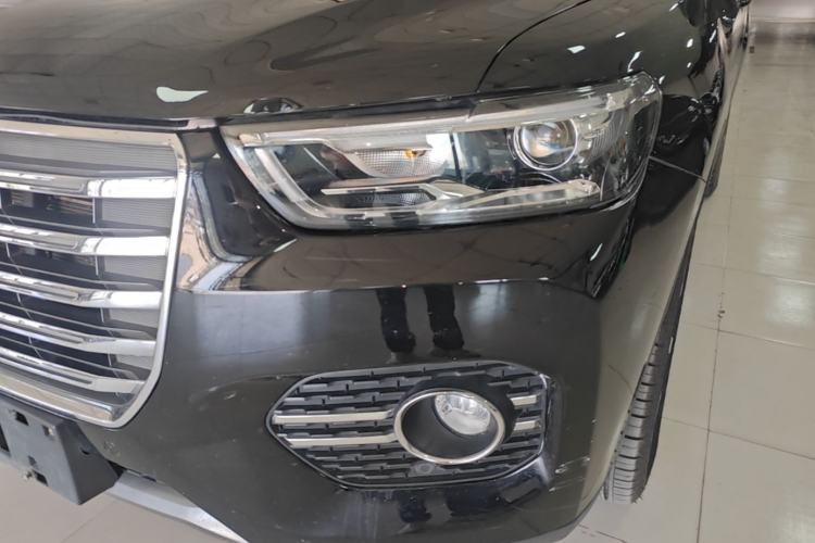 Used Haval H6 2017 Red Label 2.0T Automatic Two-Wheel Drive ZhiShang Model Left Front Headlight