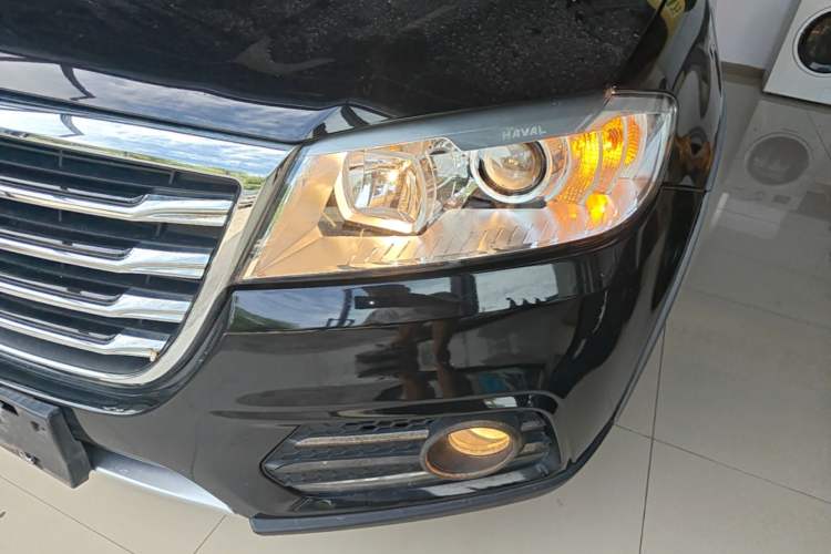 Used Haval H6 2017 Restyled Red-Label Sport Version 1.5T Automatic Two-Wheel Drive Luxury Trim Left Front Headlight