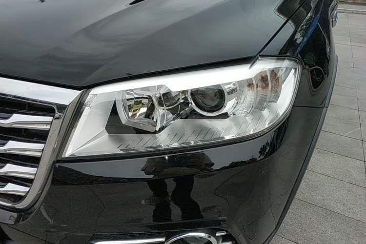 Used Haval H6 2017 Red-Label Sport Edition 1.5T Automatic Two-Wheel Drive Luxury Model Left Front Headlight