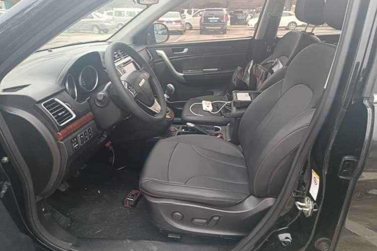 Used Haval H6 2017 Red-Label Sport Edition 1.5T Manual Two-Wheel Drive Elite Model Left Front Seat