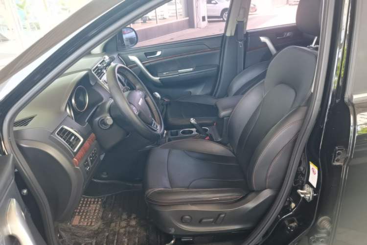 Used Haval H6 2017 Red-Label Sport Edition 1.5T Manual Two-Wheel Drive Elite Model Left Front Seat