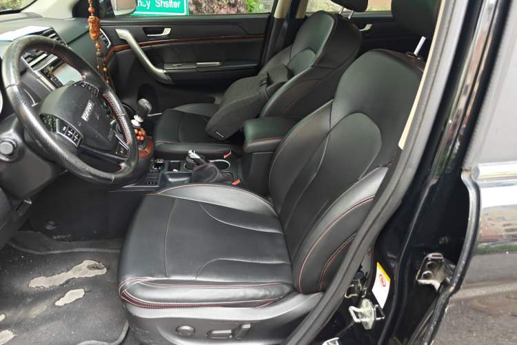 Used Haval H6 2017 Red-Label Sport Edition 1.5T Manual Two-Wheel Drive Prestige Model Left Front Seat
