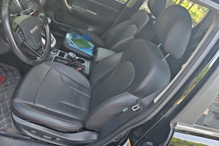 Used Haval H6 2017 Red-Label Sport Edition 1.5T Automatic Two-Wheel Drive Luxury Model Left Front Seat