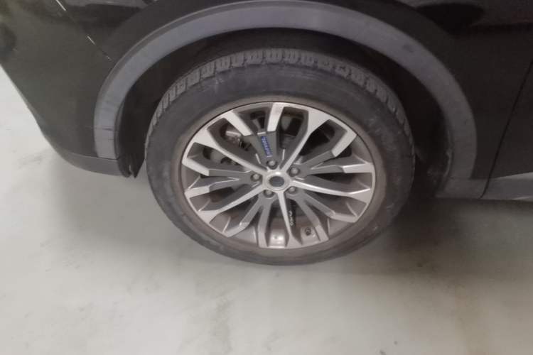 Used Haval H6 2017 Blue Label 2.0T Automatic Two-Wheel Drive Smart Edition Left Front Wheel Hub