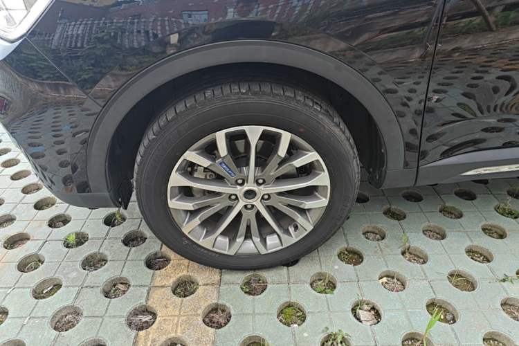 Used Haval H6 2017 Blue Label 1.3T Automatic Two-Wheel Drive Luxury Model Left Front Wheel Hub