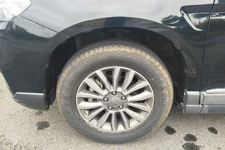 Used Haval H6 2017 Revised Blue-Label Sport Version 1.5T Automatic Two-Wheel Drive Luxury Trim Left Front Wheel Hub