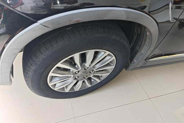 Used Haval H6 2017 Restyled Red-Label Sport Version 1.5T Automatic Two-Wheel Drive Luxury Trim Left Front Wheel Hub