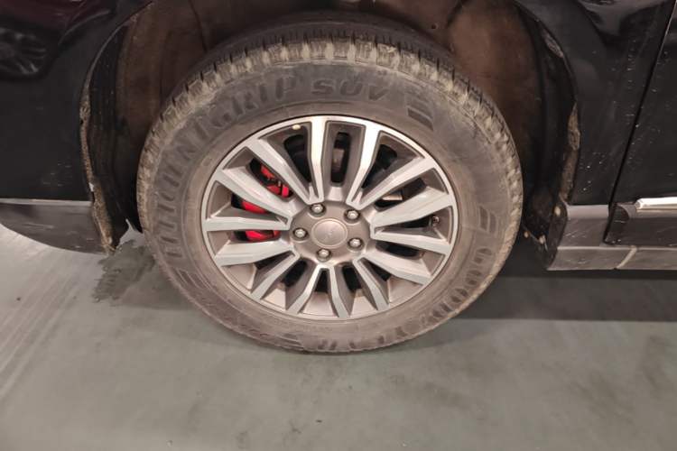 Used Haval H6 2017 Blue Label Sport Edition 1.5T Automatic Two-Wheel Drive Luxury Model Left Front Wheel Hub