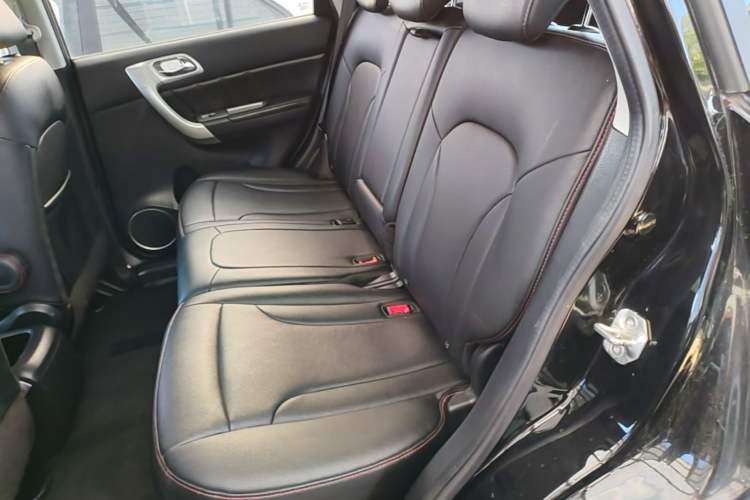 Used Haval H6 2017 Classic Edition 1.5T Automatic Two-Wheel Drive Elite Model Left Rear Seat