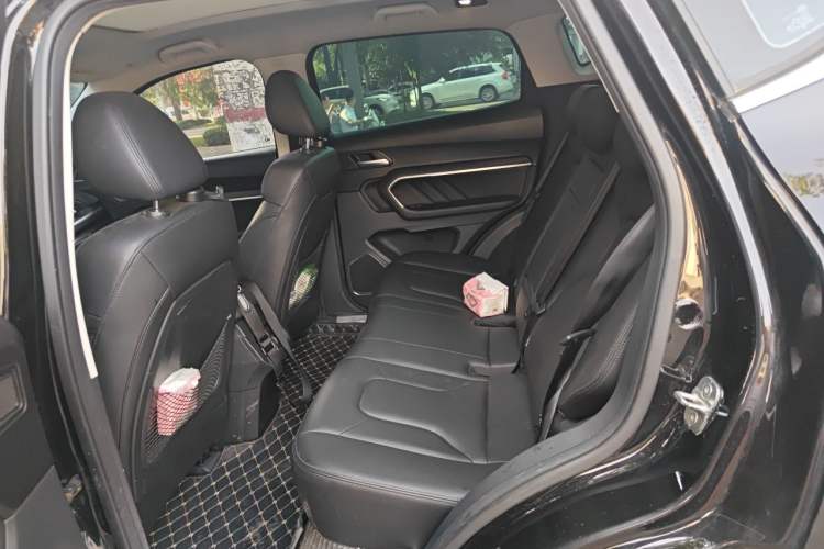 Used Haval H6 2017 Blue Label 1.5T Automatic Two-Wheel Drive ZhiShang Model Left Rear Seat
