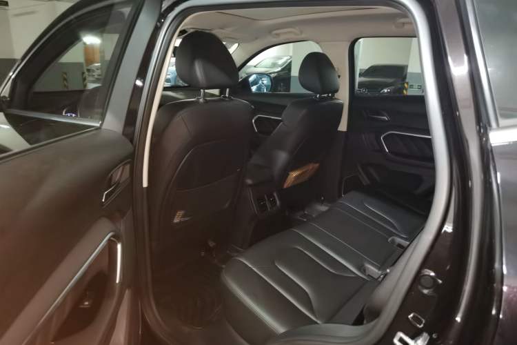 Used Haval H6 2017 Blue Label 2.0T Automatic Two-Wheel Drive Luxury Model Left Rear Seat