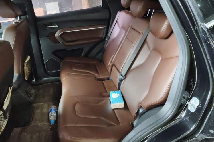 Used Haval H6 2017 Blue Label 2.0T Automatic Two-Wheel Drive Smart Edition Left Rear Seat