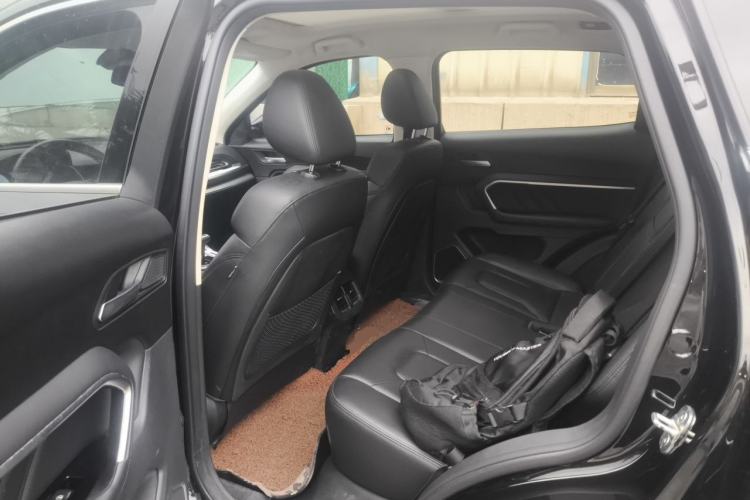 Used Haval H6 2017 Red Label 2.0T Automatic Two-Wheel Drive ZhiShang Model Left Rear Seat
