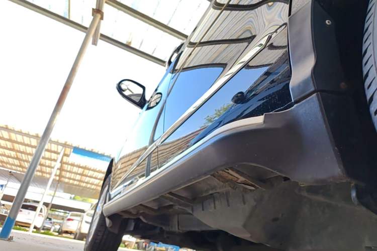 Used Haval H6 2017 Classic Edition 1.5T Automatic Two-Wheel Drive Elite Model Left Side Sill
