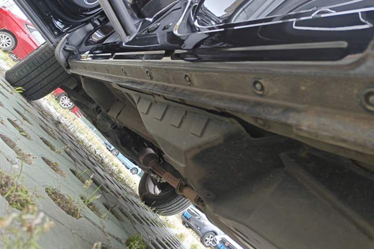 Used Haval H6 2017 Blue Label 1.3T Automatic Two-Wheel Drive Luxury Model Left Side Sill