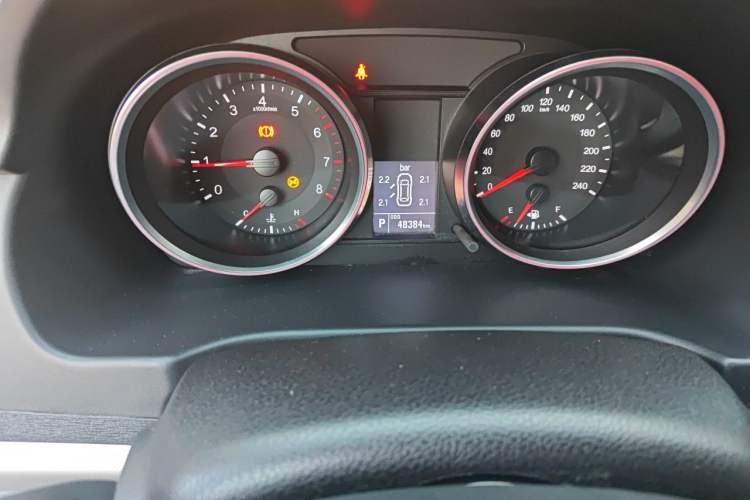 Used Haval H6 2017 Revised Blue-Label Sport Version 1.5T Automatic Two-Wheel Drive Luxury Trim Odometer Close Up