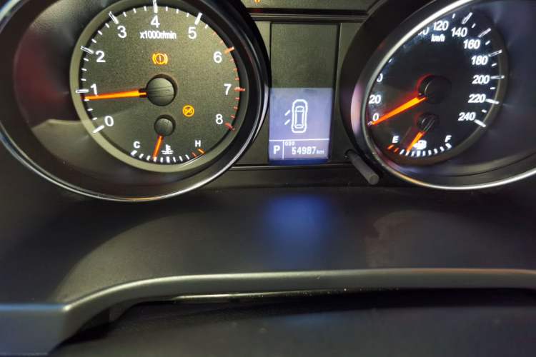 Used Haval H6 2017 Classic Edition 1.5T Automatic Two-Wheel Drive Urban Model Odometer Close Up