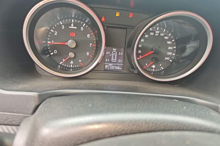 Used Haval H6 2017 Blue Label Sport Edition 1.5T Automatic Two-Wheel Drive Luxury Model Odometer Close Up