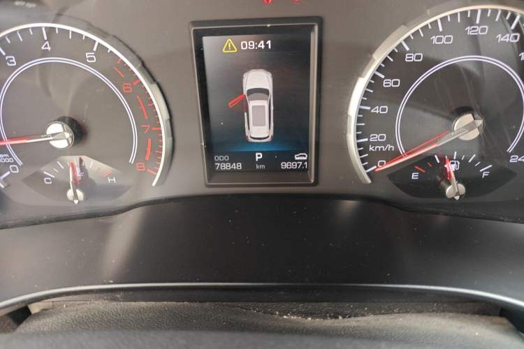 Used Haval H6 2017 Red Label 2.0T Automatic Two-Wheel Drive ZhiShang Model Odometer Close Up